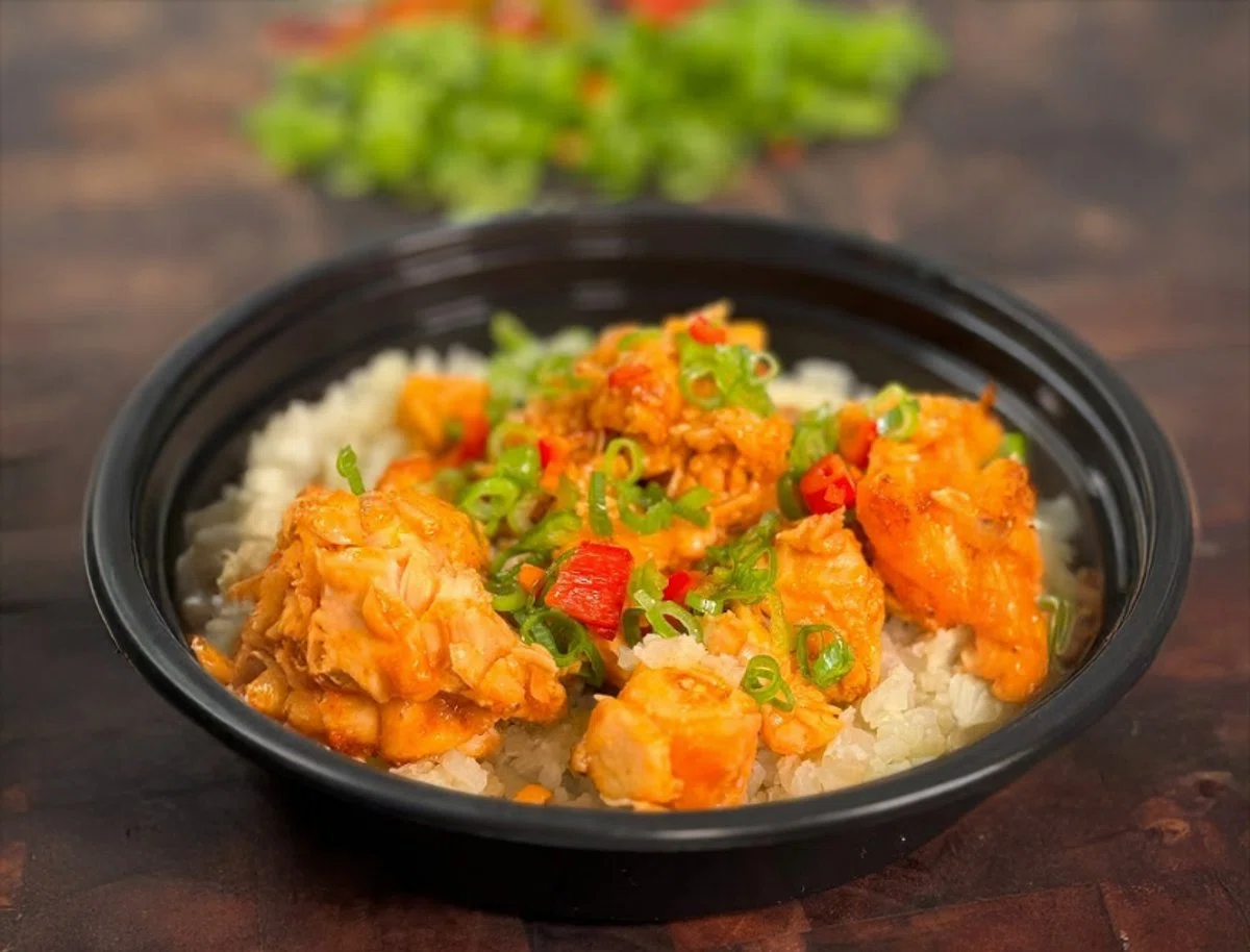 High Protein Low Cal Sriracha Honey Glazed Salmon Bowls