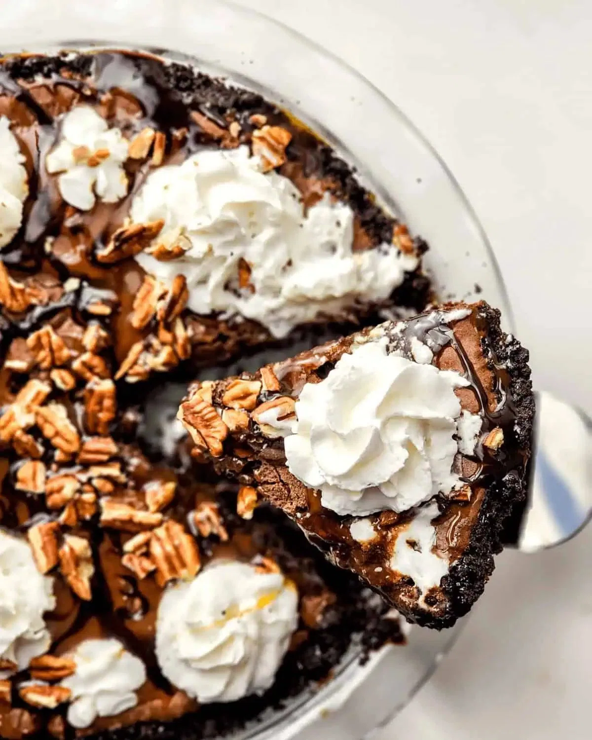 Turtle Brownie Pie