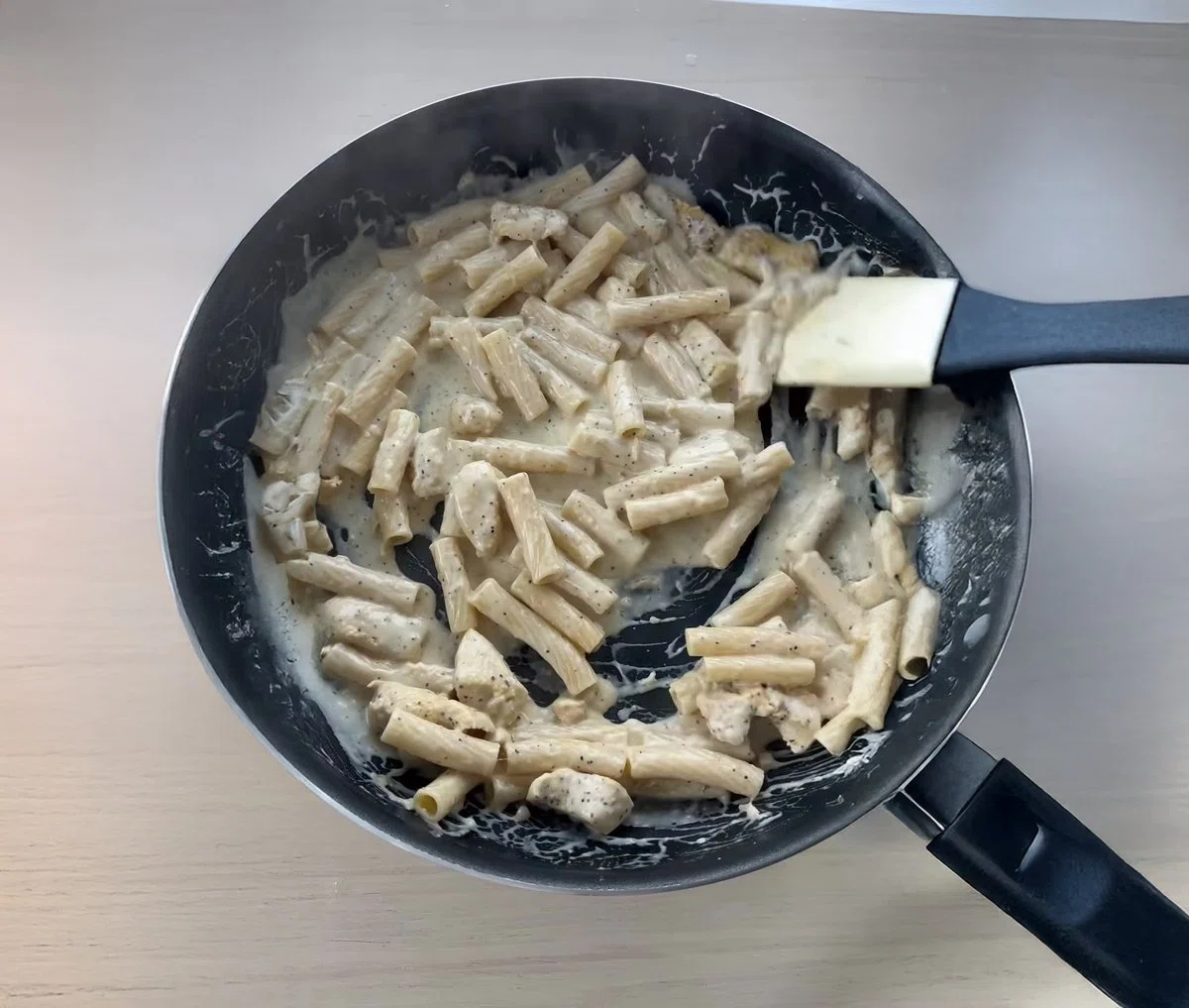 Lemon Pepper Chicken Pasta with Roasted Garlic