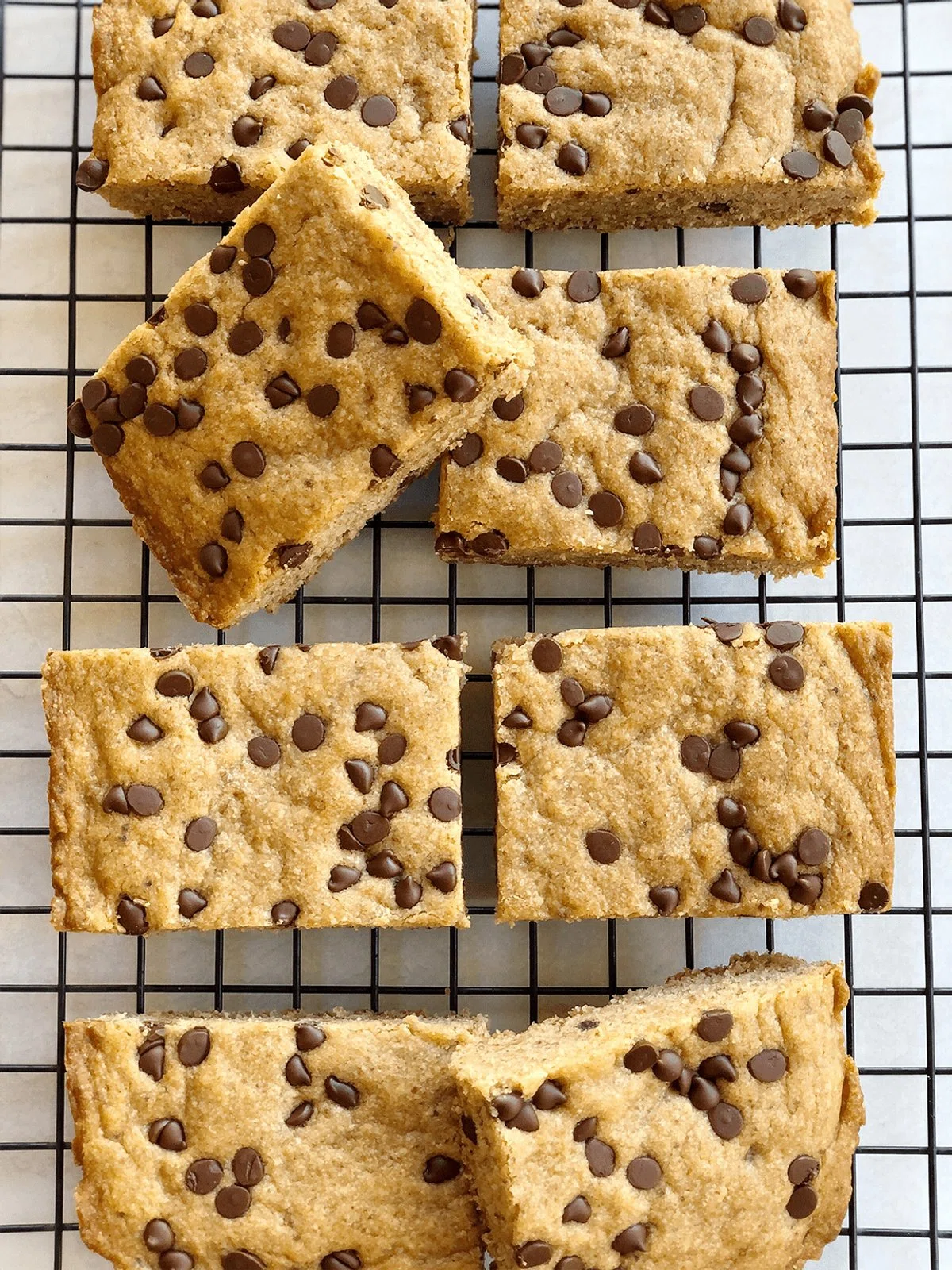 Vegan Blondies with Peanut Butter