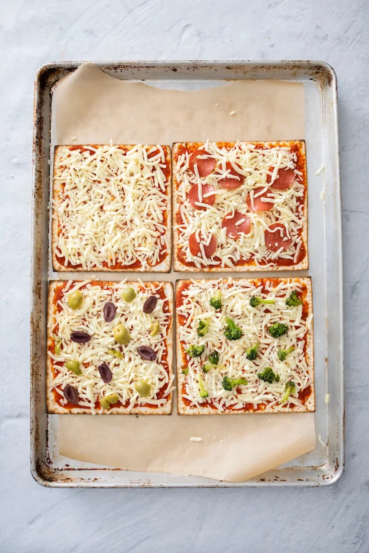 Matzah Pizzas