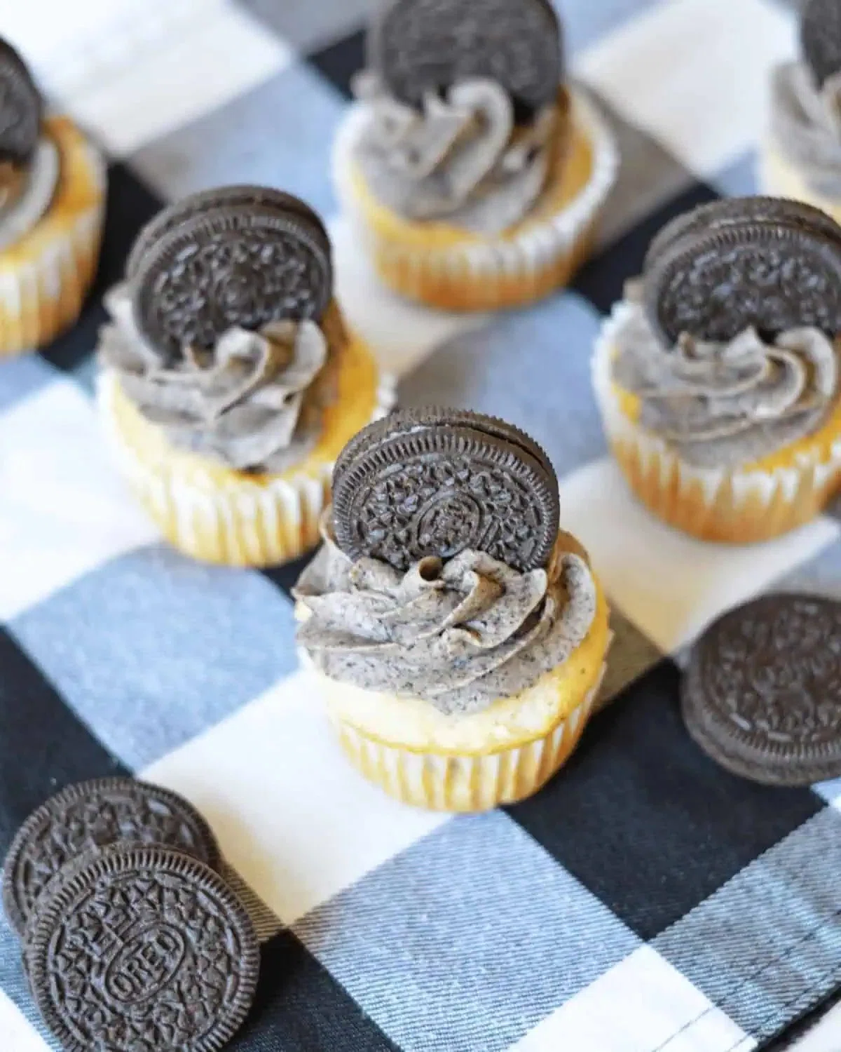Cookies and Cream Cupcakes