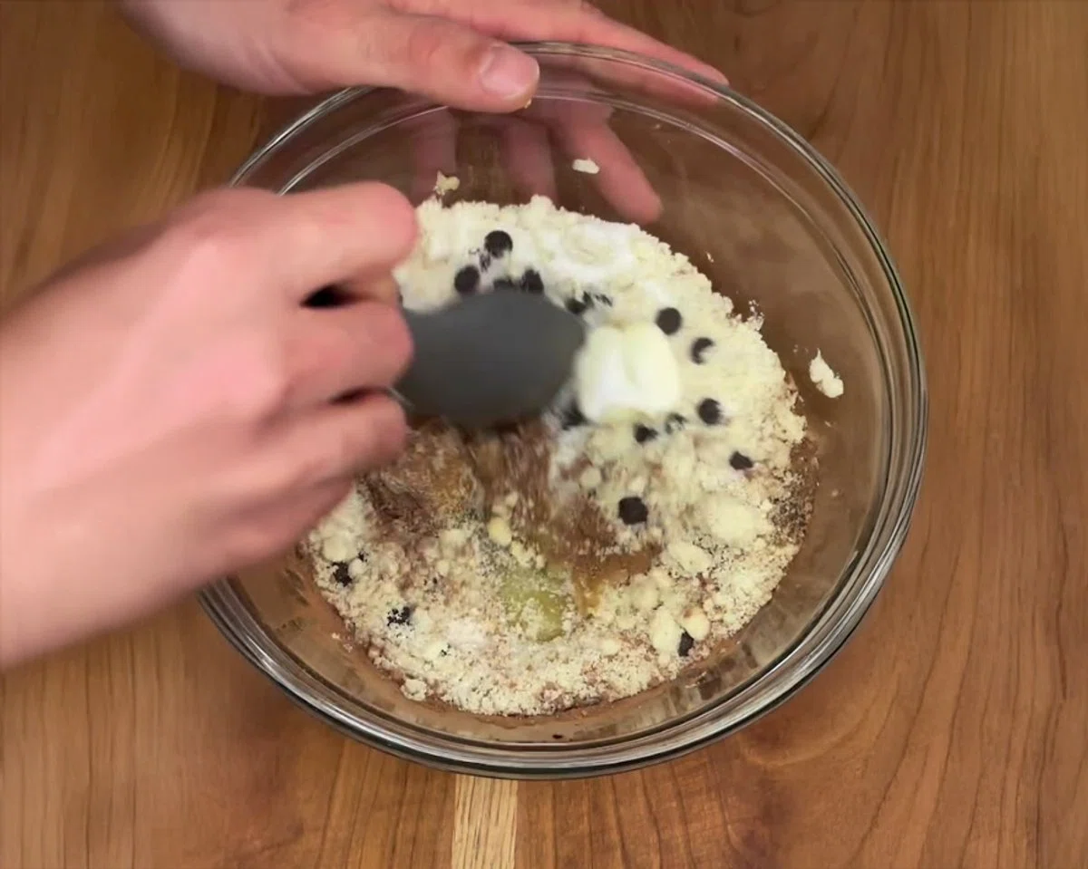 Low Calorie Chocolate Chip Brownie Bites
