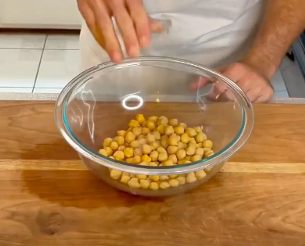 Crispy Air-Fried Chickpeas