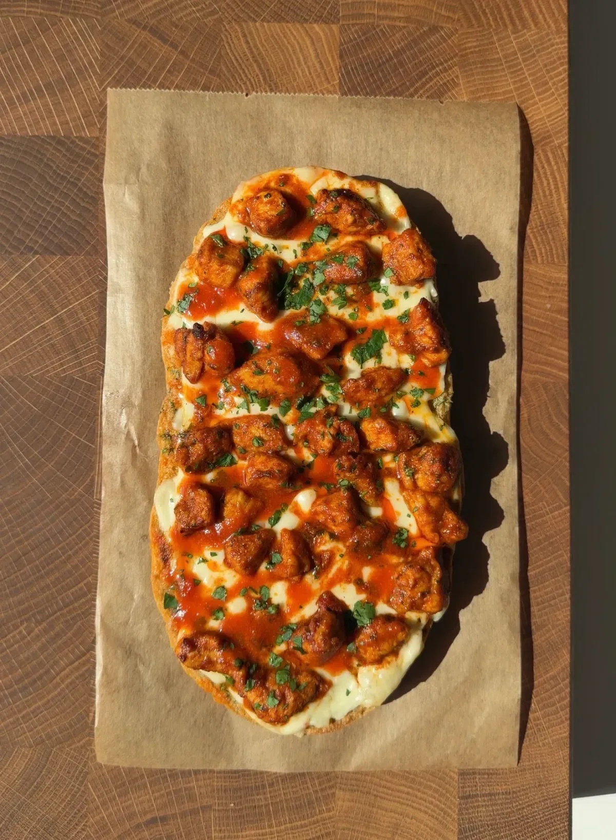 Crispy Cheesey Buffalo Chicken Garlic Bread