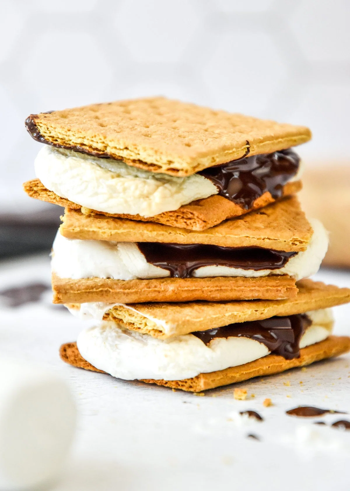 5-Minute Air Fryer S’mores