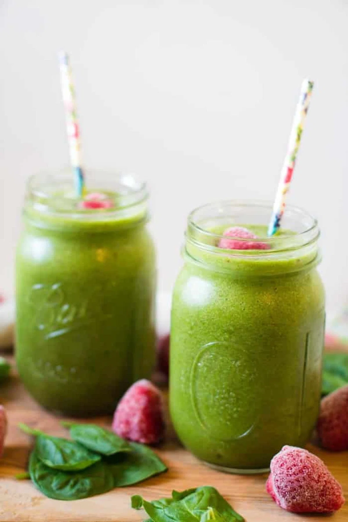Strawberry Banana Green Smoothie