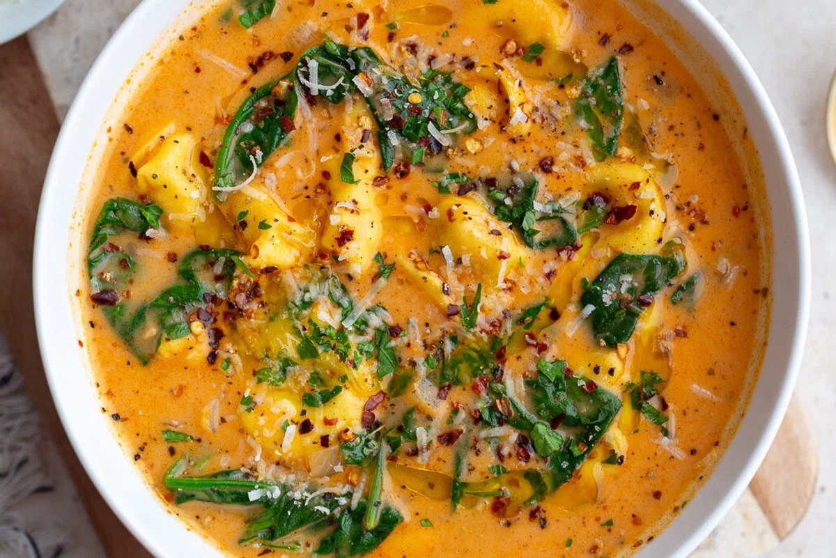 Easy Creamy Tortellini Soup