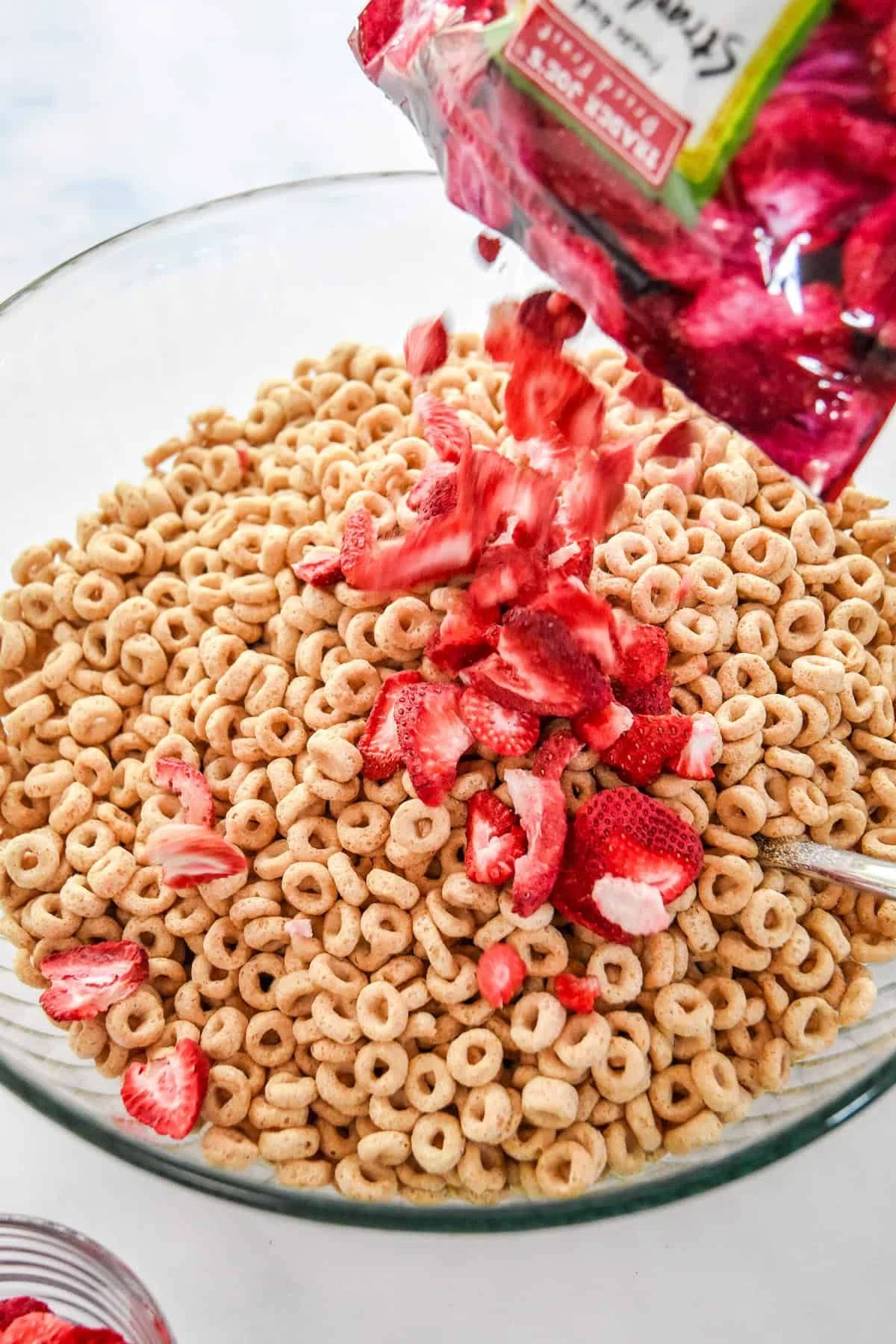 Strawberry Peanut Butter Cheerios Bars