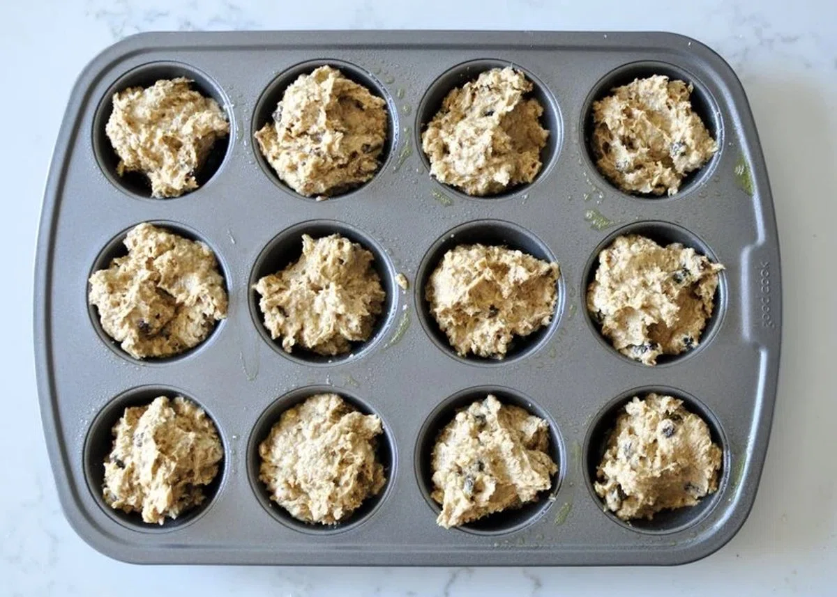 Healthy Cinnamon Raisin Lactation Muffins