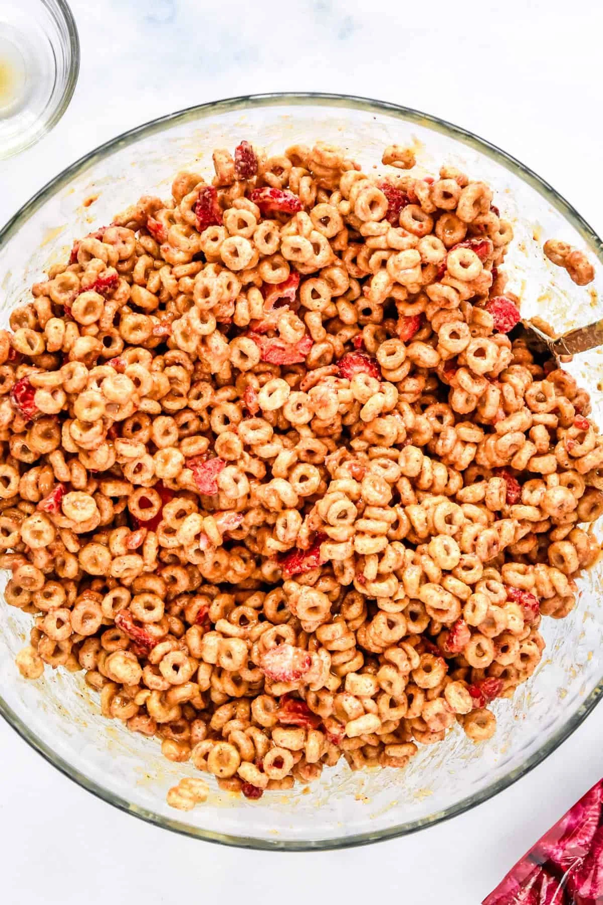 Strawberry Peanut Butter Cheerios Bars