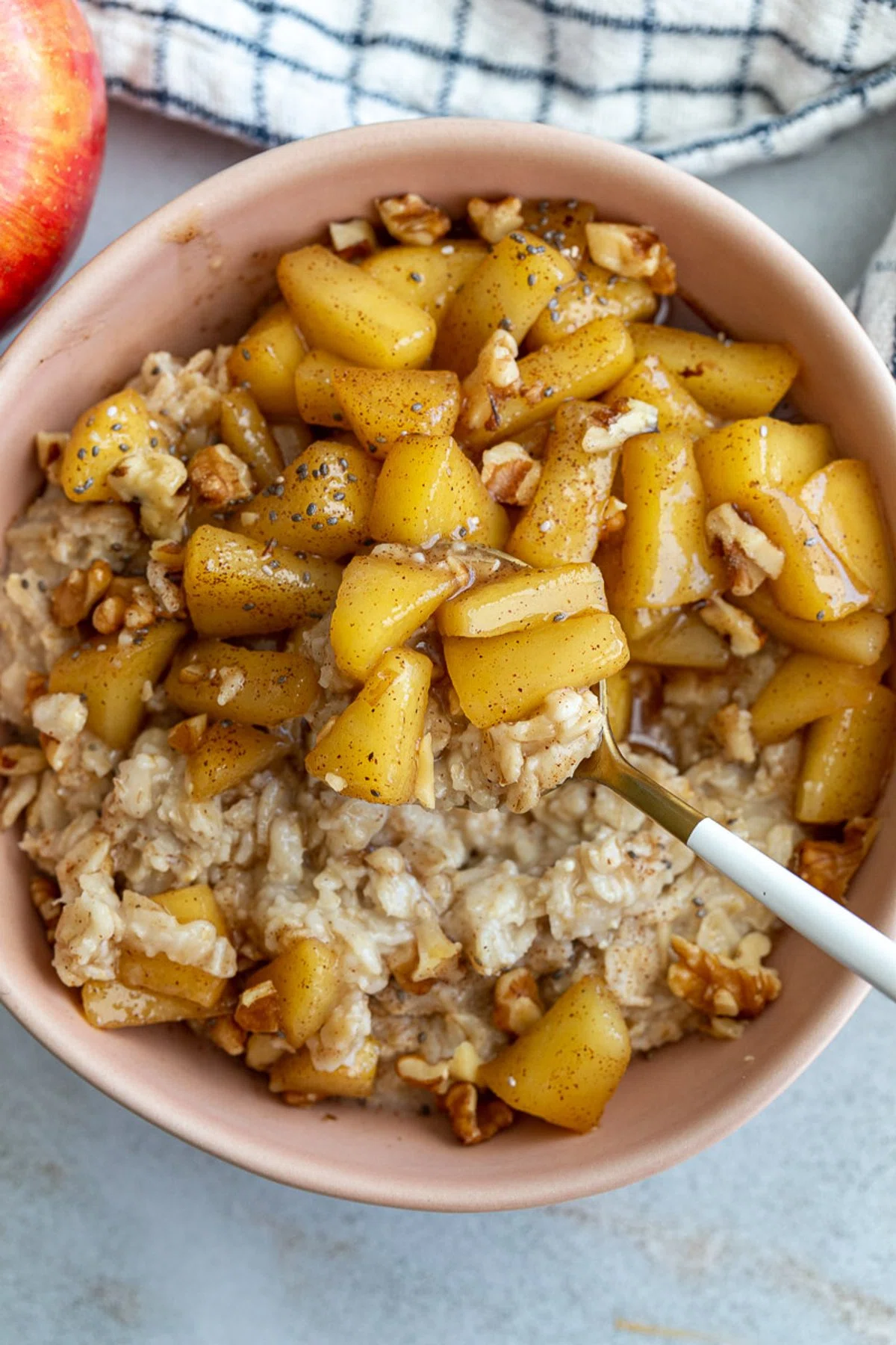 Apple Cinnamon Oatmeal