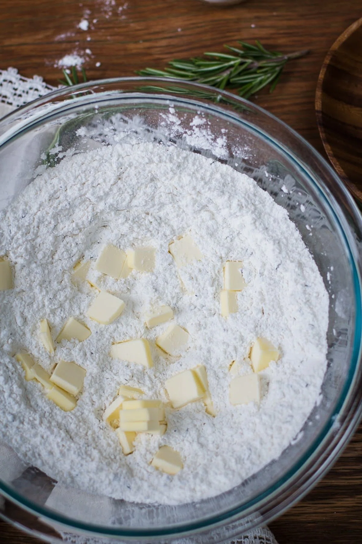 Rosemary Parmesan Buttermilk Biscuits