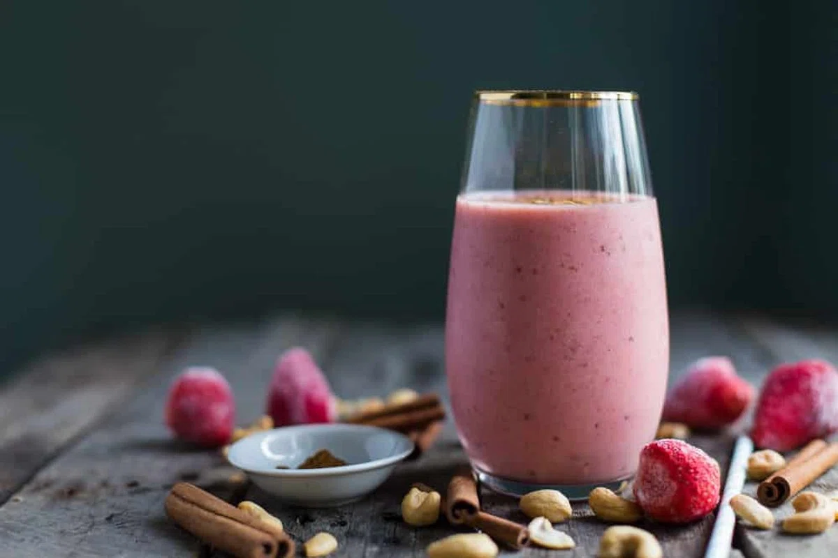 Strawberry Cinnamon Smoothie