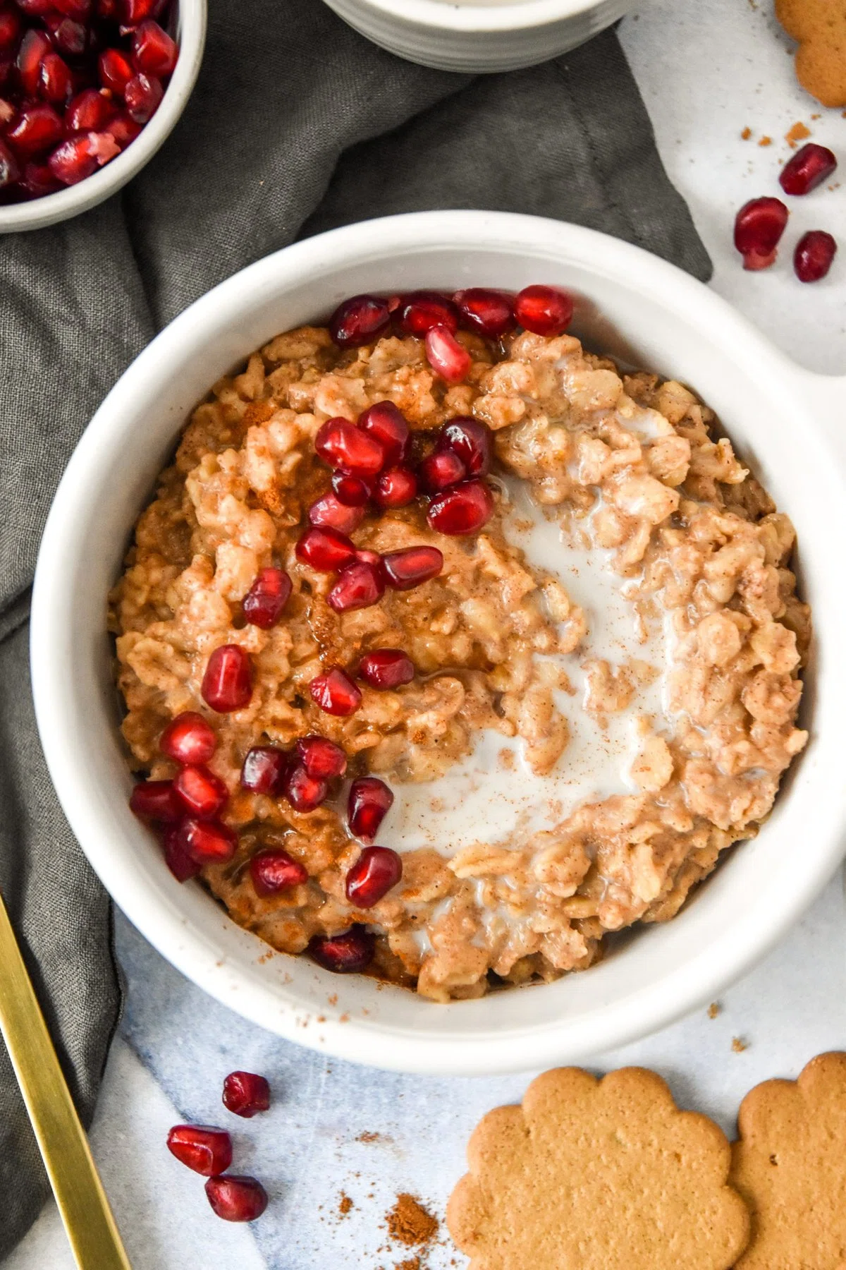 Instant Pot Gingerbread Oatmeal