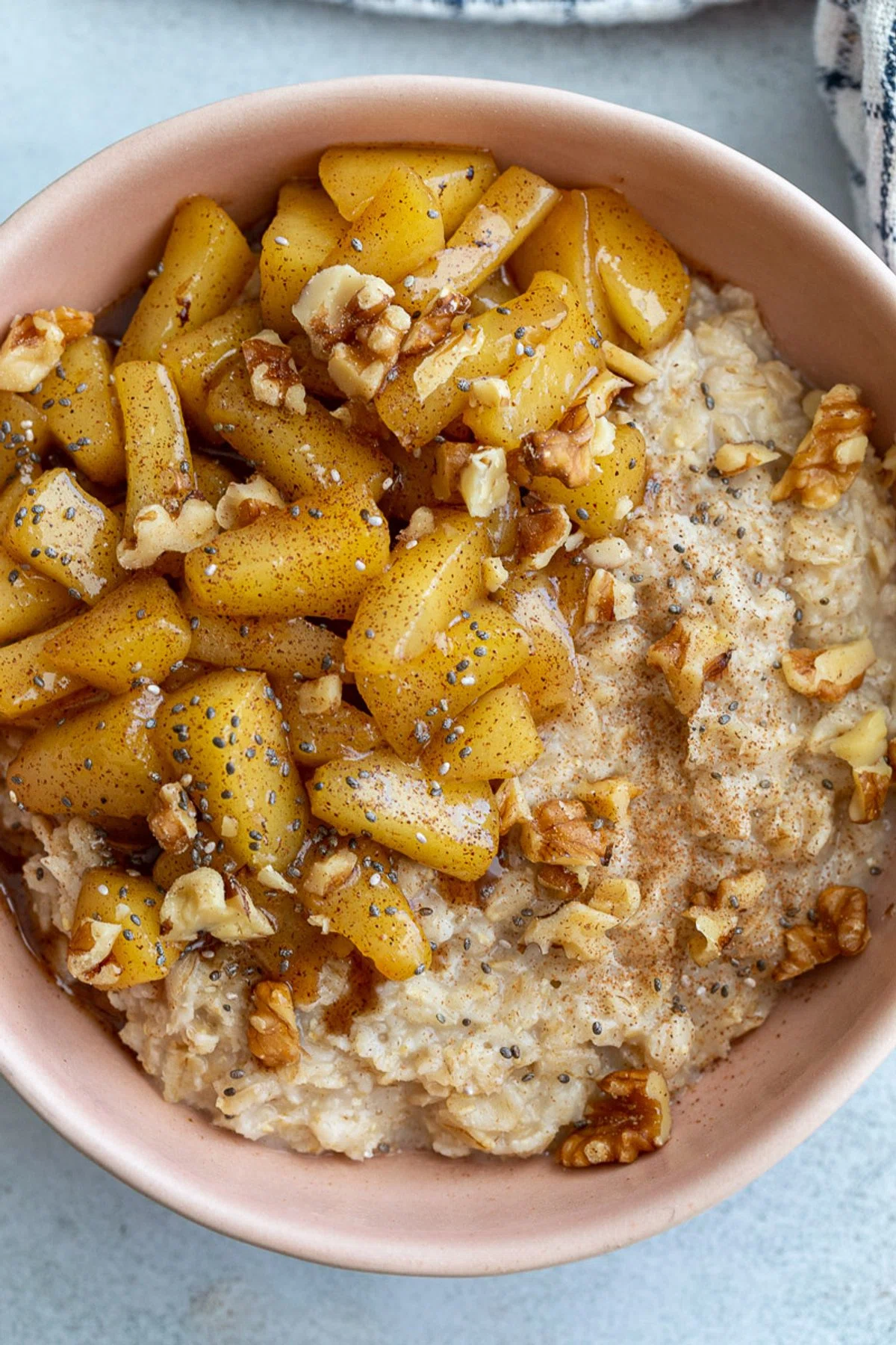 Apple Cinnamon Oatmeal