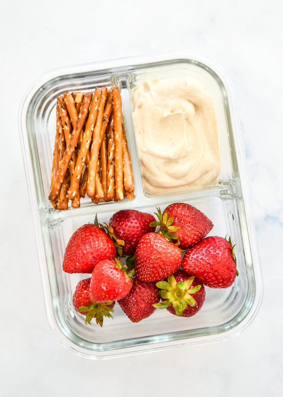 Peanut Butter Greek Yogurt Fruit Dip