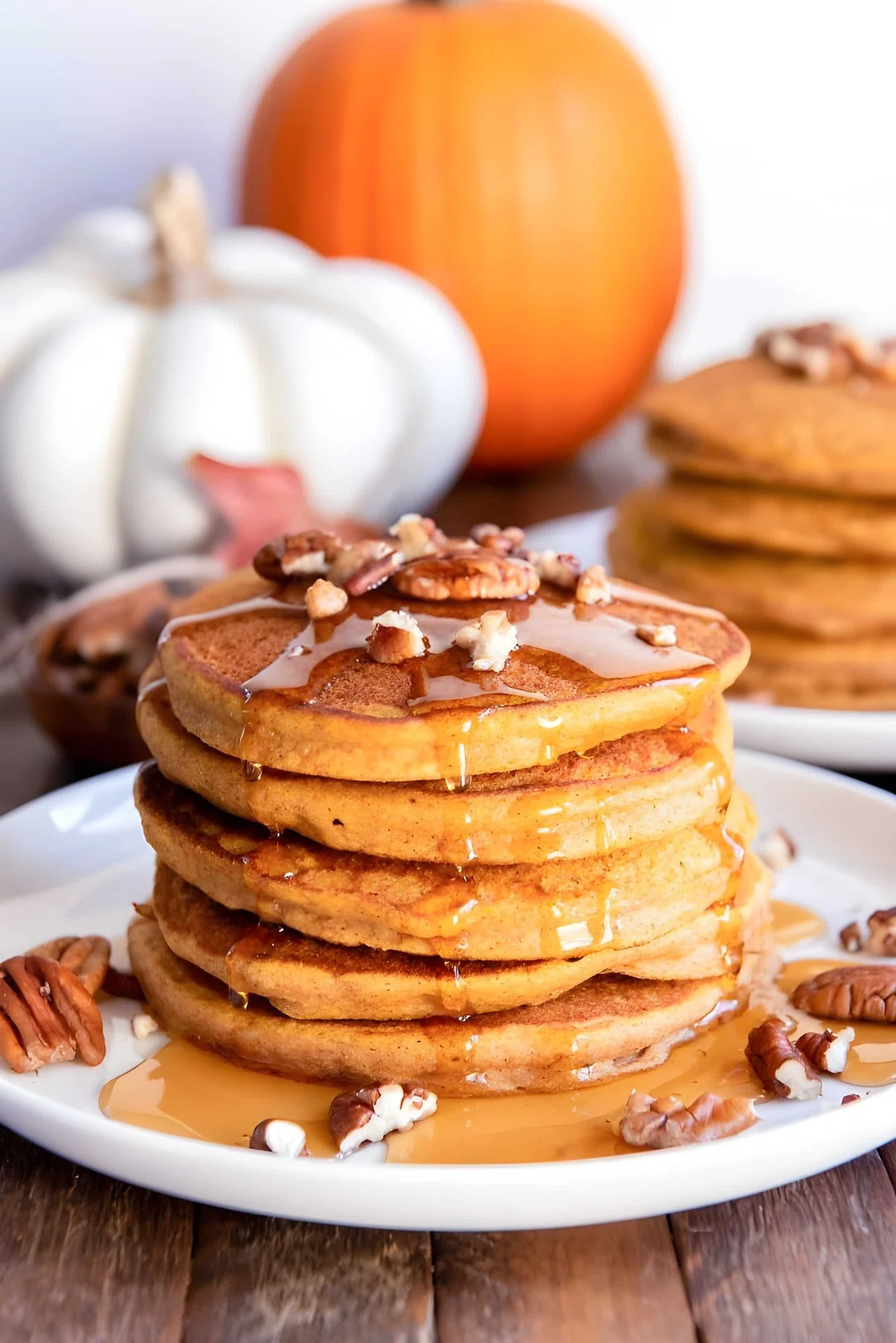 Fluffy Whole Wheat Pumpkin Pancakes