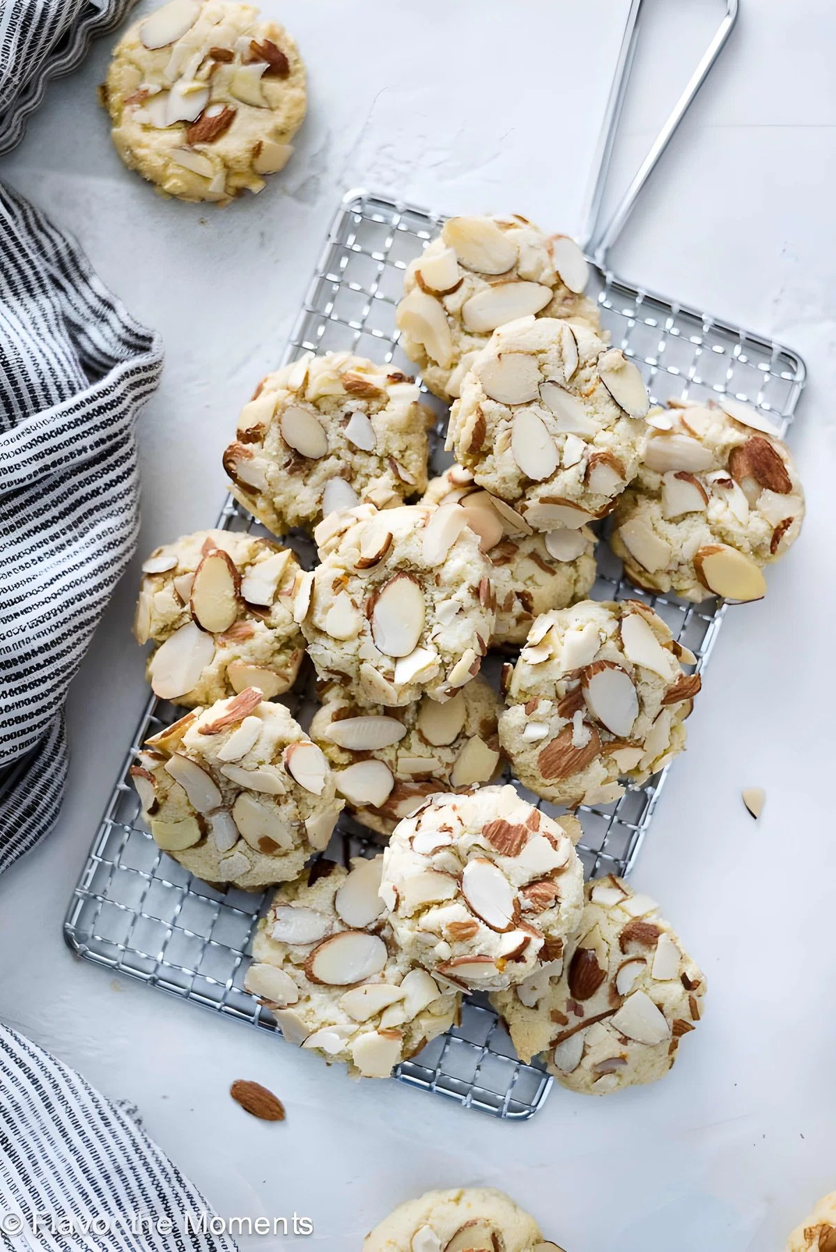 Greek Almond Cookies (Amygdalota)