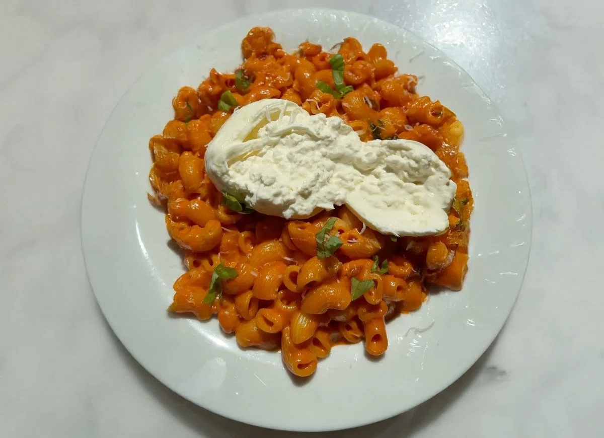 Carbone-Style Spicy Vodka Sauce with Burrata
