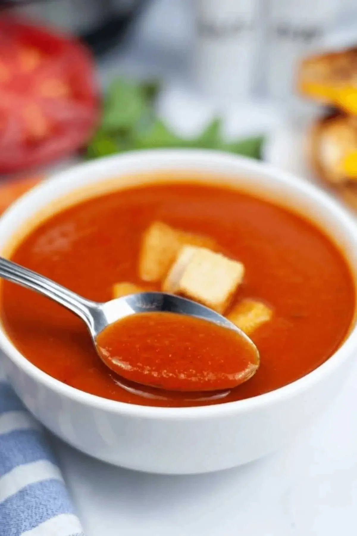 Instant Pot Tomato Soup