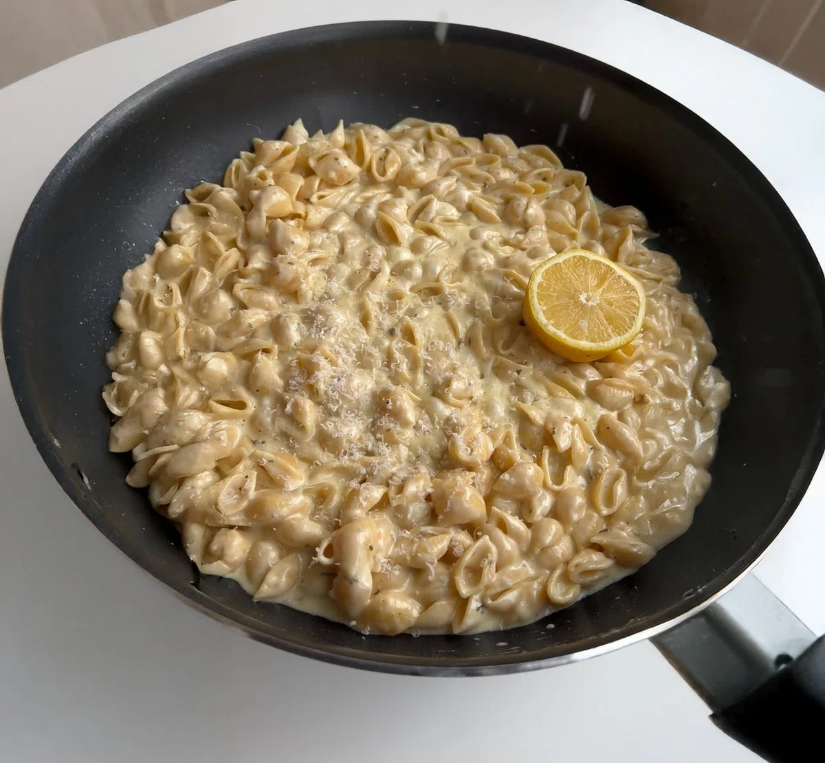 Creamy Lemon Shells Pasta