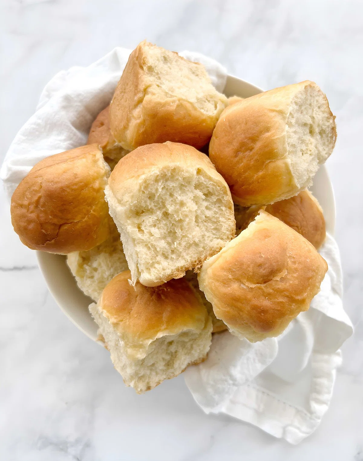 Vegan Dinner Rolls