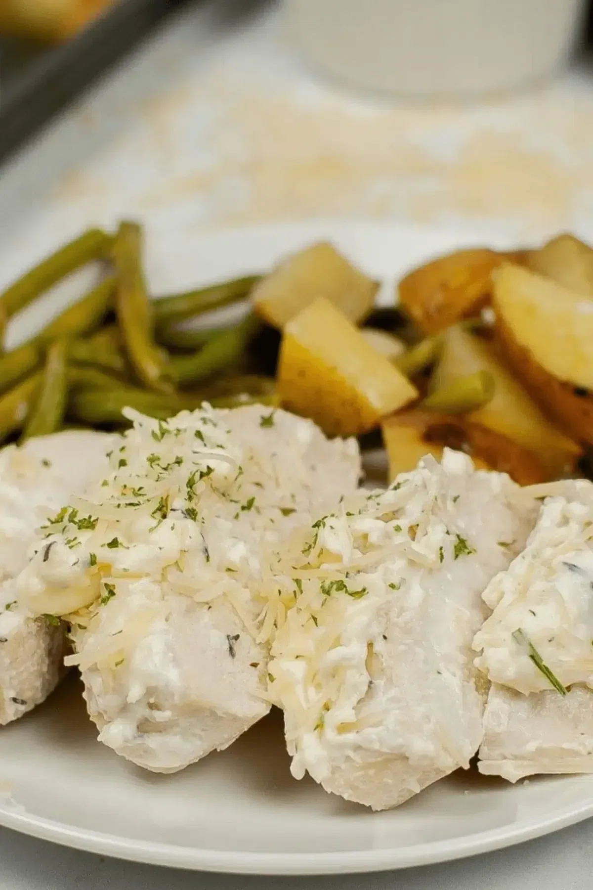 Garlic Sheet Pan Chicken with Vegetables
