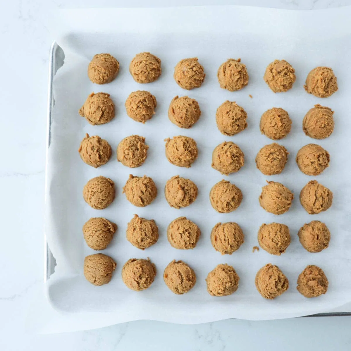 Gingerbread Crinkle Cookies