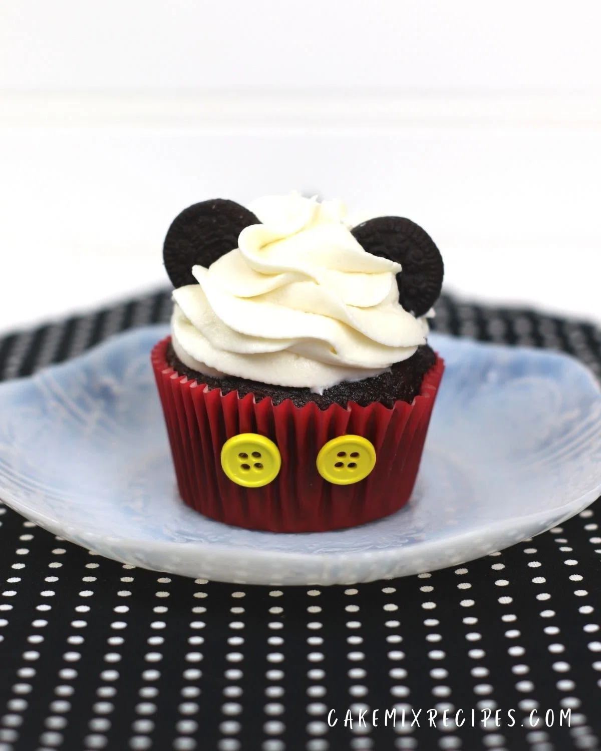 Mickey Mouse Cup Cakes
