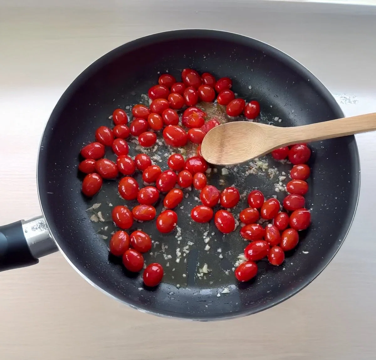 Caprese Pasta