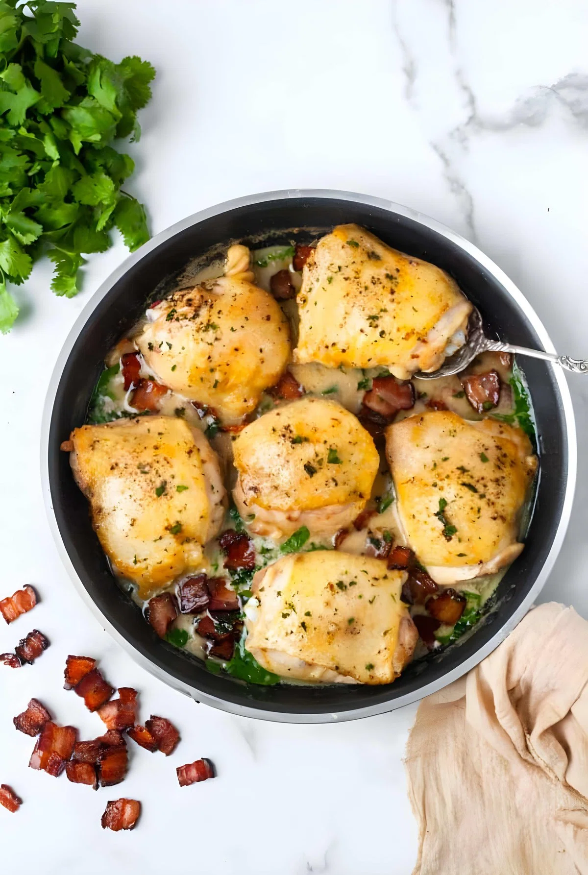 Whole30 Creamy Spinach Bacon Chicken