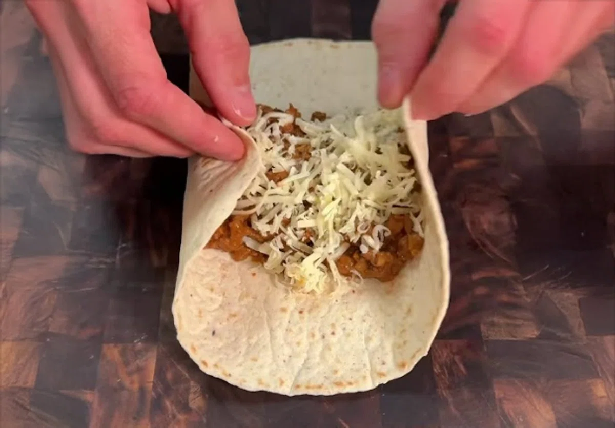 High Protein Creamy Chipotle Burrito Meal Prep