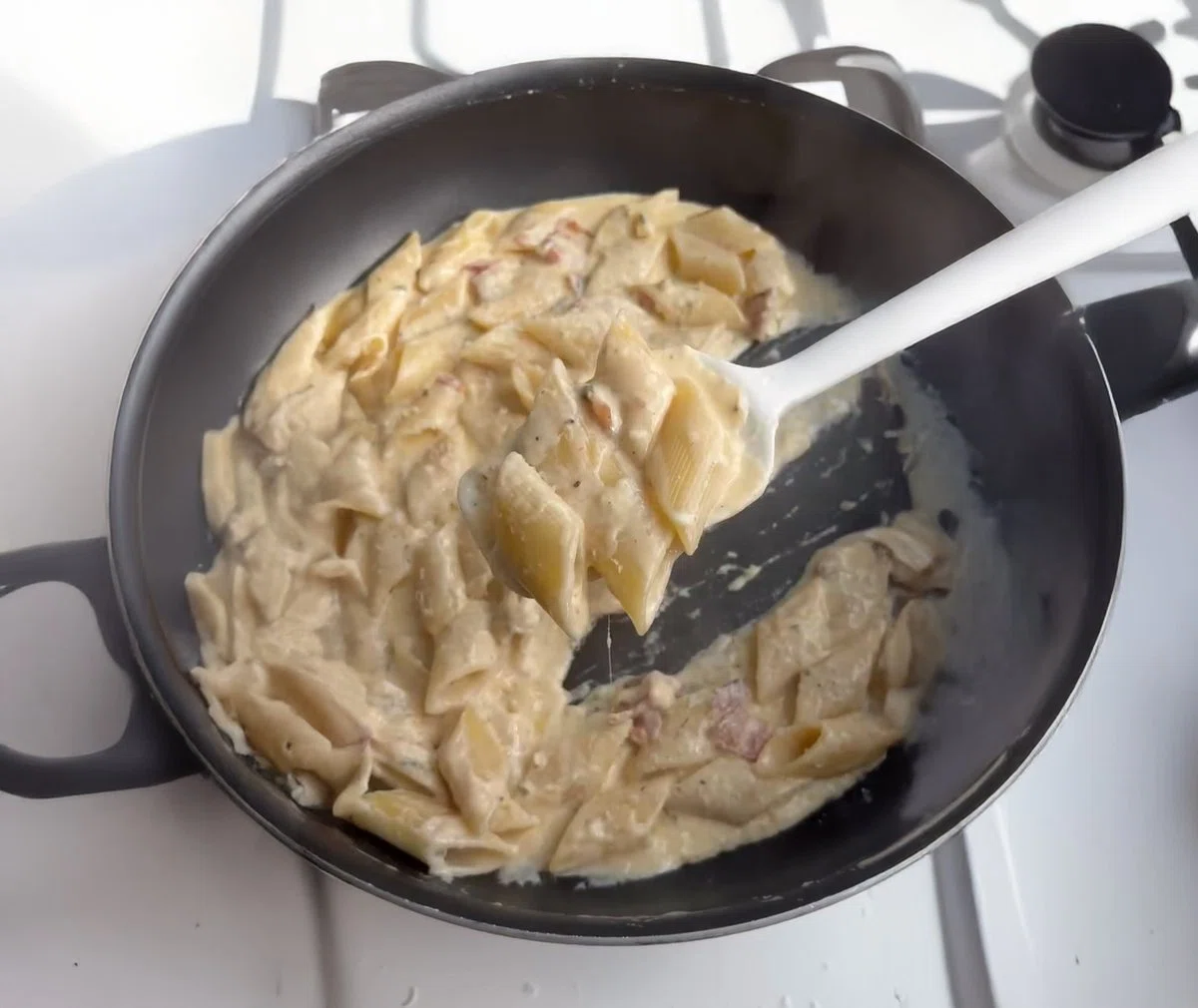 Bacon Alfredo Pasta