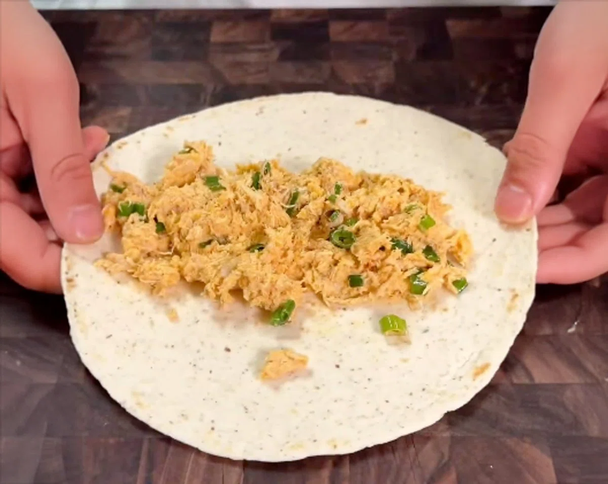 Buffalo Ranch Chicken Burrito Meal Prep