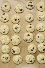 Mint Chocolate Chip Cookies