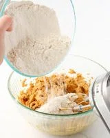 Chewy & Spicy Ginger Molasses Cookies