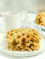 Easy Homemade Waffles 