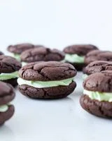 Mint Chocolate Sandwich Cookies
