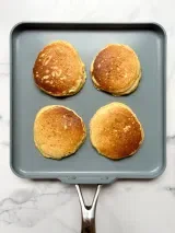 Almond Flour Banana Pancakes 