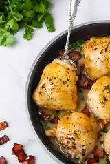 Whole30 Creamy Spinach Bacon Chicken
