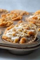 Paleo Pumpkin Muffins with Streusel Topping