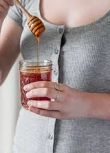 Super Easy Homemade Bourbon Hot Honey