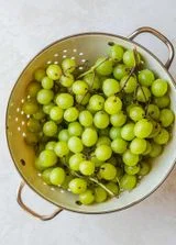 3-Ingredient Sugared Prosecco Grapes