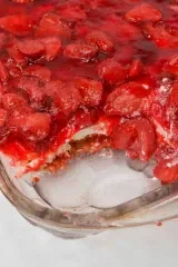 Strawberry Pretzel Jello Salad