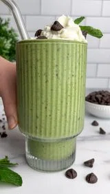 Mint Chocolate Chip Smoothie