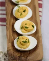 Sriracha Spicy Deviled Eggs
