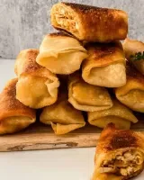 Buffalo Chicken Egg Rolls