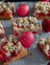 Strawberry Crumble Bars