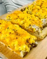 School Breakfast Pizza (with Sausage Gravy)
